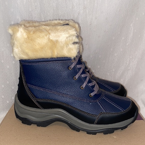 *SOLD*🆕Clarks Womens Mazlyn Arctic Boots - Picture 2 of 10